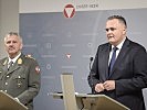 Doskozil und Gruber bei der Pressekonferenz.