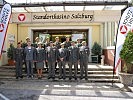 Die erfolgreichen Bundesheer-Leistungssportler mit Brigadier Hufler.