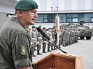 Der scheidende Bataillonskommandant, Oberst Bernhard Köffel, bei seiner Rede.