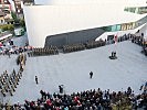 Impossanter Anblick der Angelobung in Feldkirch beim Montforthaus.