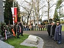 Andacht beim Rainer-Obelisken am Salzburger Kommunalfriedhof.