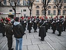 Die Gardemusik spielt das Ständchen.