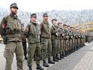 Angetreten vor winterlichen Kulisse. Ein besonderer Moment im Leben eines Soldaten - die Angelobung.