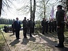 Meldung an Generalleutnant Patrick Alabergere.