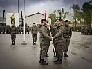 Oberst Sandtner übergab die Insignien des Bataillons an Brigadekommandant Stefan Fuchs.