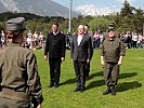 Hauptmann Verena Plattner meldet den Beginn der Veranstaltung.