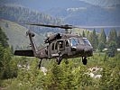 Der "Black Hawk" ist ein mittlerer Transporthubschrauber. Aufgrund seiner zwei leistungsstarken Triebwerke, je 1.940 PS, ist er sehr vielseitig einsetzbar.