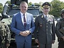 General Robert Brieger mit Verteidigungsminister Mario Kunasek.