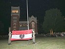 Am Ende der Feierlichkeit wurde die Flagge niedergeholt.