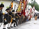 Zahlreiche Fahnenabordnungen der Kameradschafts- und Traditionsverbände nahmen an dem Festakt teil.