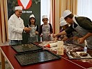 "Soldaten und Kinder backen Hilfe" - ein Adventprojekt des Bundesheeres.