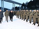 Landeshauptmann Niessl schritt zum letzten Mal die Front ab.