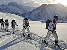 Der erfahrene Alpinist Vizeleutnant Hans Innerhofer führt die Vorarlberger Mannschaft an.