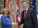 Generalsekretär Wolfgang Baumann empfing die Verteidigungsministerin von Nordmazedonien, Radmila Shekerinska.