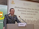 Der Kommandant der Landesverteidigungsakademie, Generalleutnant Erich Csitkovits, begrüßte die Gäste.