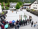 Die Angelobung fand am Kirchplatz von Lorüns statt.