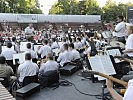 Die Gardemusik aufgestellt im Orchester unter der Leitung von Oberst Bernhard Heher.