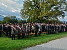 Teilnehmer und Fahnenabordnungen bei der Friedenswallfahrt.