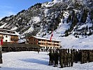 Festplatz in der Gemeinde Lech am Arlberg. Lech verbindet die Bundesländer Tirol und Vorarlberg.