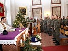 Begonnen wurde traditionell mit der Andacht in der Hauskapelle.