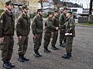 Der Militärkommandant von Vorarlberg, Brigadier Gunther Hessel, begrüßt die neuen Unteroffiziere des Militärkommandos in Bregenz.