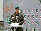 Oberst Ingo Gstrein bei der Pressekonferenz.