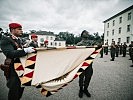 Ein Rekrut der Kompanie legte sein Treugelöbnis stellvertretend für alle an der Gardefahne ab.