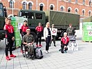 Klaudia Tanner mit den bereits qualifizierten Olympiateilnehmern des Bundesheeres.