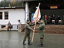 Mit der Übergabe der Insignie aus den Händen des Militärkommandanten Brigadier Anton Waldner übernahm der neue Kommandant, Oberst Thomas Abfalter, l., das Kommando über den Truppenübungsplatz.