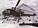 Hubschrauber des Bundesheeres untersützen die Helfer bei einem Lawineneinsatz.