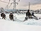 Mit den Quads können Soldaten geschleppt und so rasch transportiert werden.