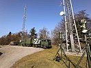 Ein mobiles Flugfunksystem in Stellung.