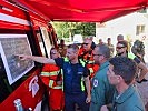 Einsatzbesprechung am Landeplatz Gaißau.