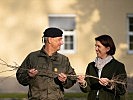 Militärkommandant Dieter Muhr und Landesrätin Michaela Langer-Weninger.