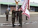 Oberst Hermann Tischler (l.) übergibt das Kommando an Oberst Gisbert Wallner.