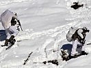 Ein Sturmgewehr im Gebirge zum Einsatz zu bringen, erfordert oft größere Anstrengungen als im flachen Gelände..