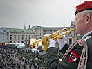 Ein Solotrompeter der Gardemusik beendete die Leistungsschau mit dem Zapfenstreich.