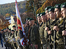 Ehrenformation mit Insignientrupp des Militärkommandos Burgenland.