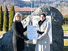 Verteidigungsministerin Klaudia Tanner, l., mit Barbara Glück, Direktorin des Mauthausen Memorial.