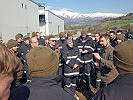 Major Bernhard Lindenberg bei der Befahlsaugabe an die Soldatinnen und Soldaten der AFDRU-Einheit.