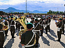 Die Militärmusik spielte sich in die Herzen der Zuhörer.