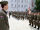 Kommandant der Ehrenformation, Oberleutnant Wielandner.