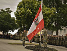 Die Flaggenparade leitete den Festakt ein.