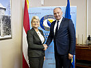 Verteidigungsministerin Klaudia Tanner mit ihrem bosnischen Amtskollegen, Zukan Helez.