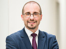 Generalsekretär Dr. Arnold Kammel.