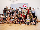 Gruppenfoto mit der Verteidigungsministerin und dem Militärkommandanten von Wien.