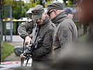 Schulung im Umgang mit dem Sturmgewehr 77 A1 MOD.