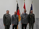 Brigadier Wagner und Vizeleutnant Göbl wurden mit dem Ehrenkreuz der Deutschen Bundeswehr ausgezeichnet.
