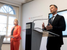 Wolfgang Prinz erl&auml;utert die Ergebnisse der Befragung von 1.010 Jugendlichen.