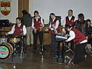 Mitglieder des Vereines "Musica Kontakt" spielten für die Gäste.